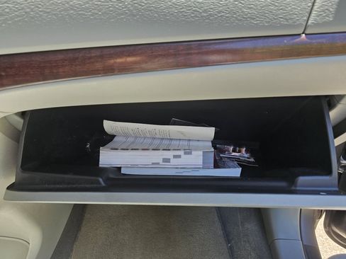 Used 2013 Toyota Sienna XLE AWD/4WD image 50