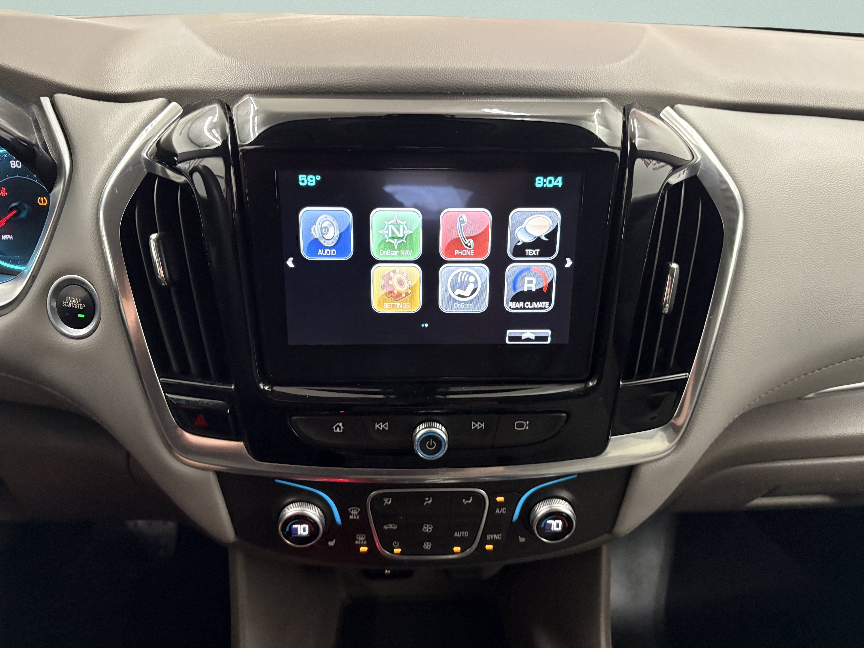 Used 2018 Chevrolet Traverse LT FWD image 15
