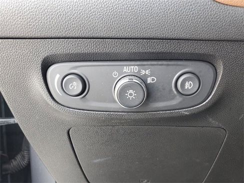 Used 2020 Buick Encore GX Essence image 15