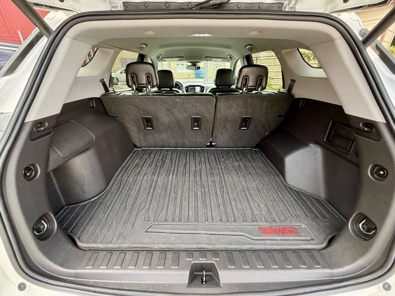 Used 2020 GMC Terrain SLT w/ Preferred Package FWD image 40