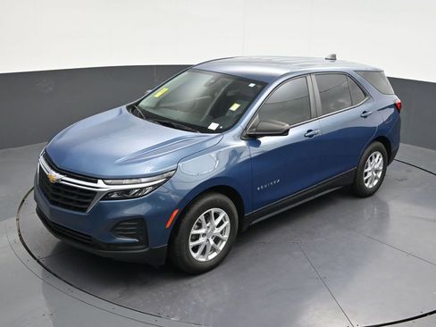 Used 2024 Chevrolet Equinox LS w/ Driver Confidence II Package FWD image 15