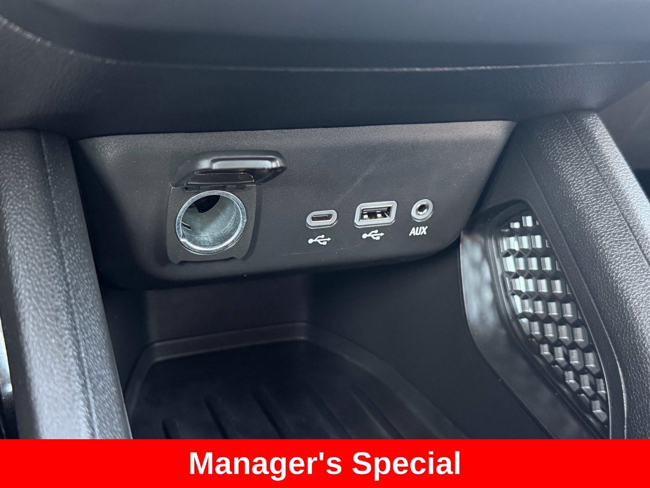 Used 2021 Chevrolet TrailBlazer LT w/ Convenience Package AWD/4WD image 18