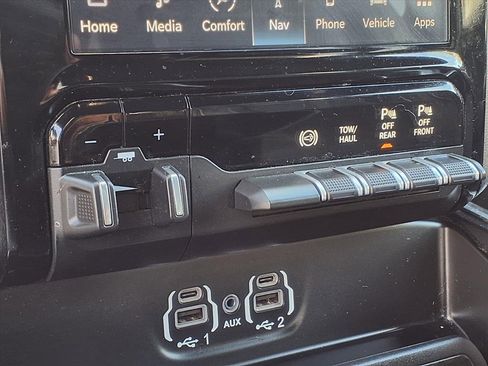 Used 2023 RAM 3500 Laramie image 33