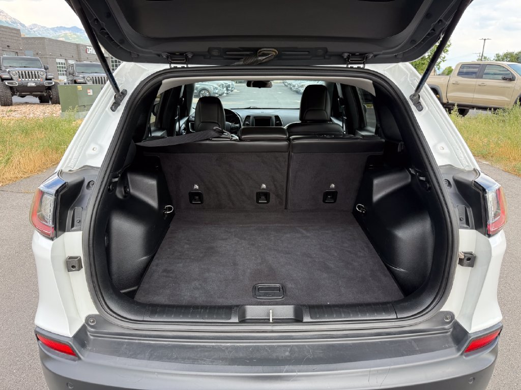 Used 2020 Jeep Cherokee Latitude Plus AWD/4WD image 14
