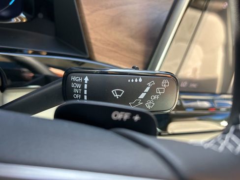 New 2026 Volkswagen Atlas SE image 30