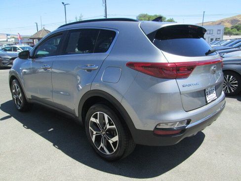 Used 2021 Kia Sportage EX w/ EX Technology Package AWD/4WD image 4