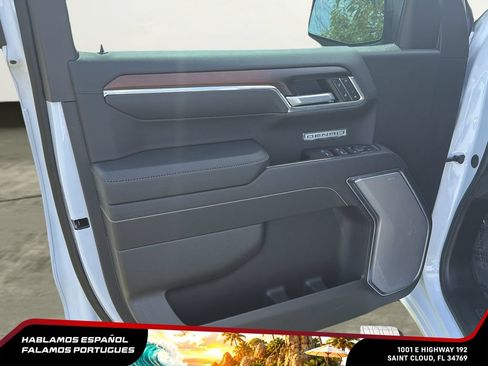 New 2026 GMC Sierra 1500 Denali w/ Denali Reserve Package AWD/4WD image 12