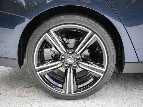 Used 2026 Honda Accord SE image 13