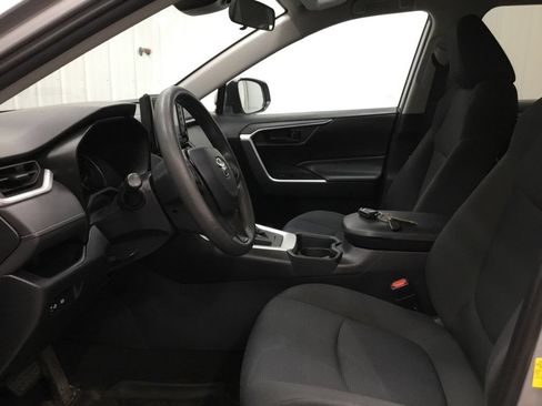 Used 2019 Toyota RAV4 LE w/ All Weather Liner Package AWD/4WD image 5
