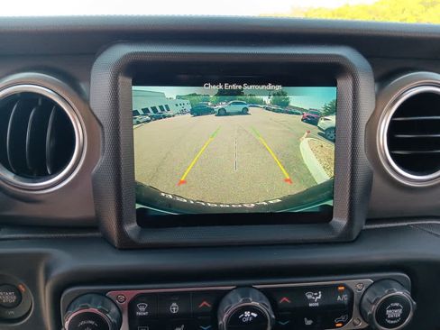 Used 2021 Jeep Wrangler Rubicon AWD/4WD image 28