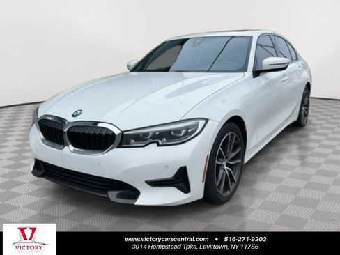 Used 2022 BMW 330i Sedan w/ Convenience Package RWD image 1