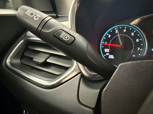 Used 2022 Chevrolet Equinox LT AWD/4WD image 16