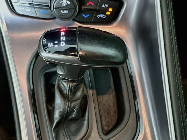 Used 2019 Dodge Challenger R/T RWD image 17