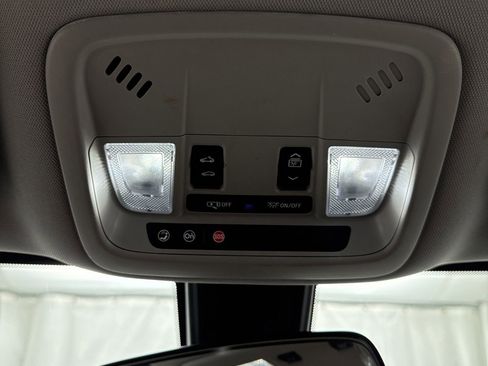 Used 2022 Chevrolet Malibu LT FWD image 25