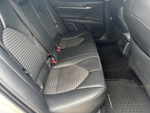 Used 2019 Toyota Camry LE FWD image 15