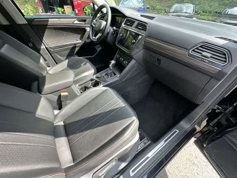 Used 2024 Volkswagen Tiguan Wolfsburg Edition AWD/4WD image 18