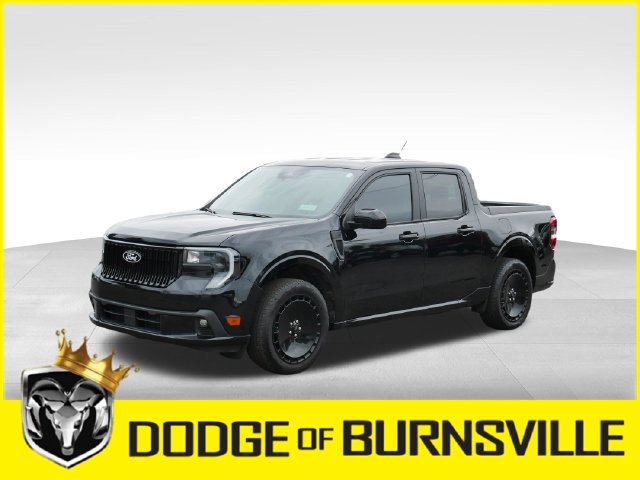 Used 2025 Ford Maverick Lobo AWD/4WD image 3
