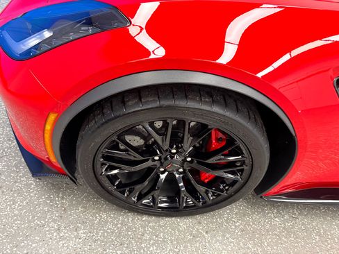 Used 2016 Chevrolet Corvette Z06 w/ 3LZ Preferred Equipment Group image 31