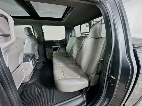 Used 2015 Ford F150 Lariat image 30