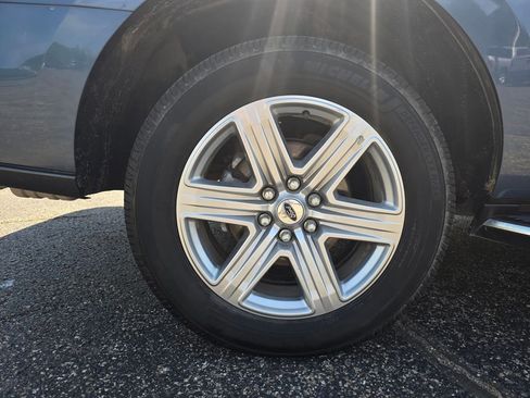 Certified 2018 Ford Expedition XLT w/ Equipment Group 202A RWD image 28