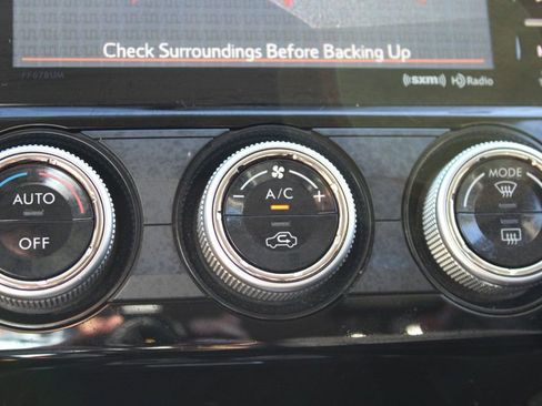 Used 2017 Subaru Forester 2.5i Premium w/ All-Weather Package image 23