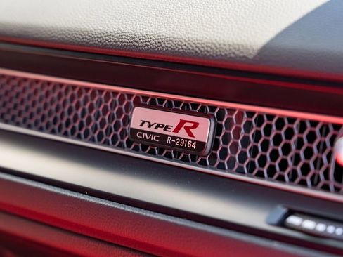 Used 2024 Honda Civic Type R image 27