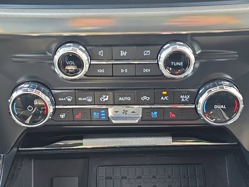 Used 2024 Ford F150 Lariat w/ Equipment Group 502A High AWD/4WD image 48