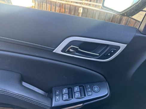 Used 2020 GMC Yukon XL Denali w/ Open Road Package image 19