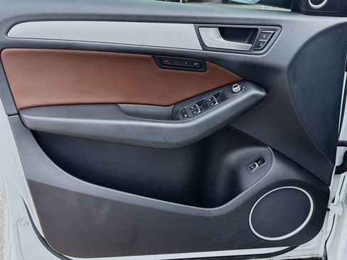 Used 2017 Audi Q5 2.0T Premium Plus w/ Technology Package image 22