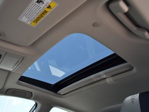 Used 2025 Honda Accord EX-L image 10