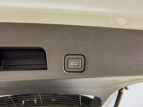 Used 2026 GMC Acadia AT4 w/ Super Cruise Package AWD/4WD image 39