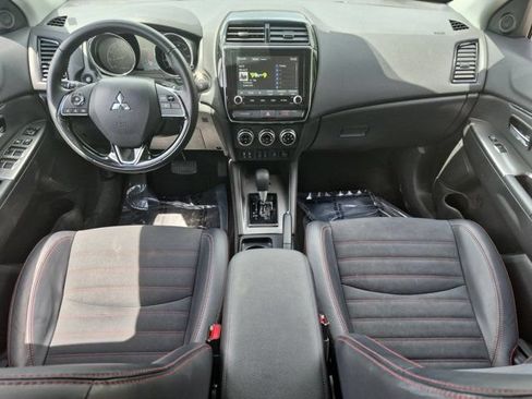 Used 2025 Mitsubishi Outlander Sport SE AWD/4WD image 25