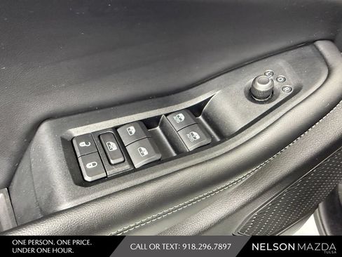 Used 2023 Jeep Grand Cherokee L Laredo AWD/4WD image 21
