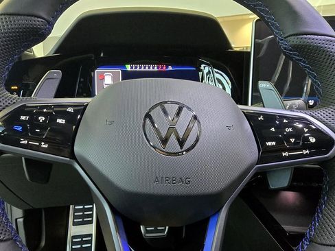 New 2026 Volkswagen Golf image 10