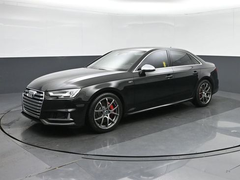 Used 2018 Audi S4 Prestige w/ Prestige Package image 3