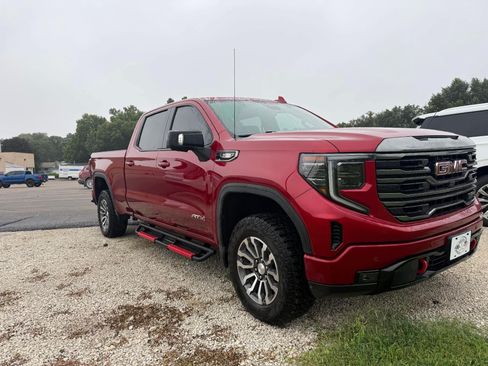 Used 2023 GMC Sierra 1500 AT4 w/ Technology Package AWD/4WD image 1