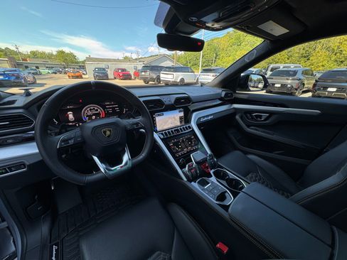 Used 2021 Lamborghini Urus image 98