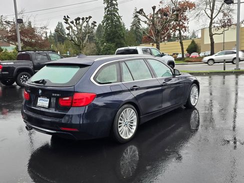 Used 2014 BMW 328i xDrive Wagon image 19
