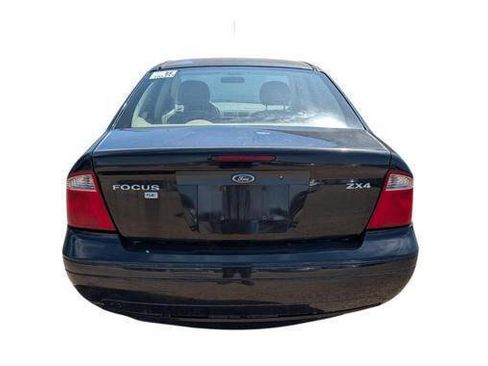 Used 2006 Ford Focus S FWD image 4