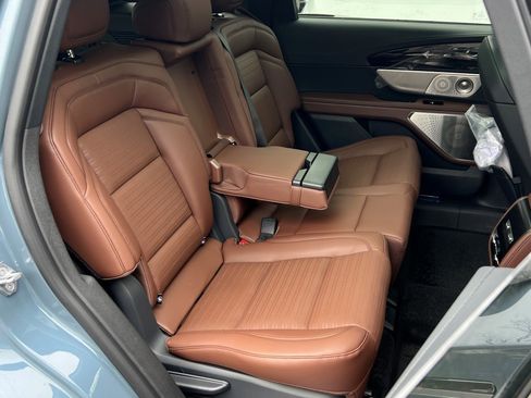 New 2026 Lincoln Nautilus Reserve image 10