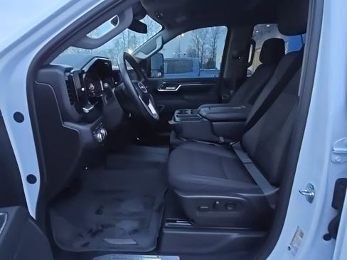 Used 2025 GMC Sierra 3500 SLE w/ SLE Value Package image 21