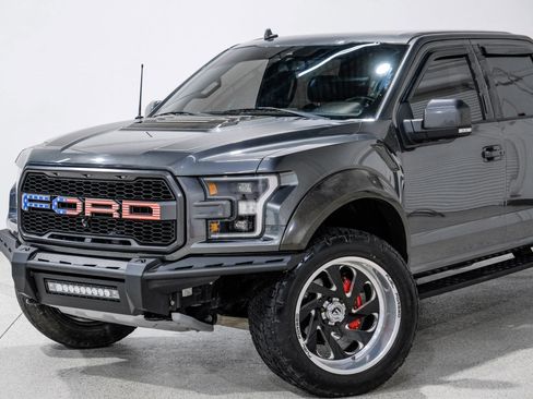 Used 2019 Ford F150 Raptor w/ Equipment Group 802A Luxury image 10