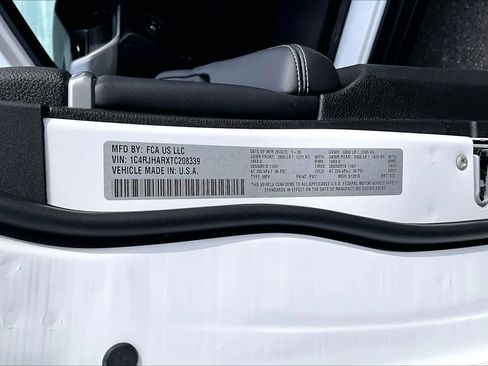 New 2026 Jeep Grand Cherokee Altitude image 21