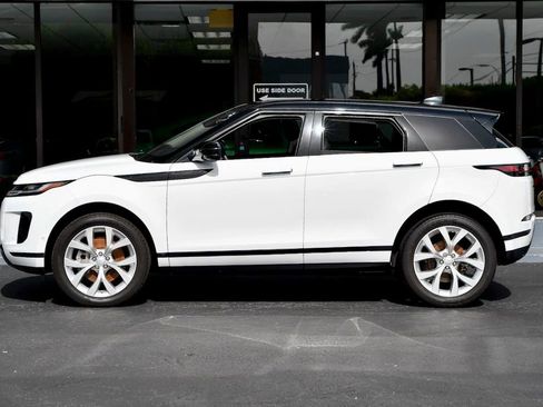 Used 2020 Land Rover Range Rover Evoque SE image 8