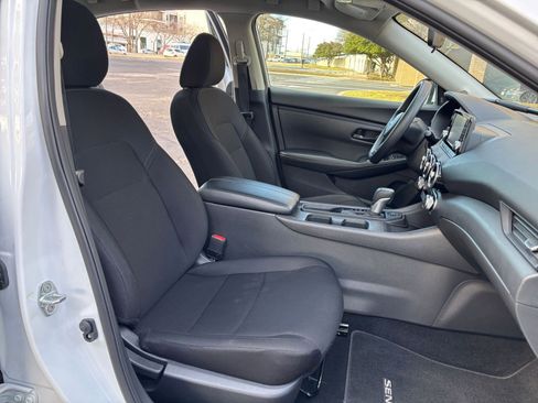 Used 2025 Nissan Sentra S image 31