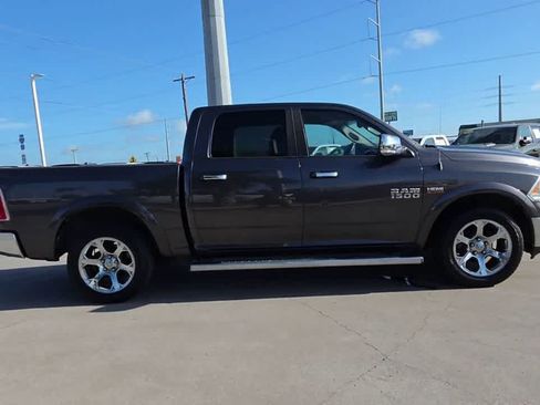 Used 2016 RAM 1500 Laramie w/ Convenience Group RWD image 9