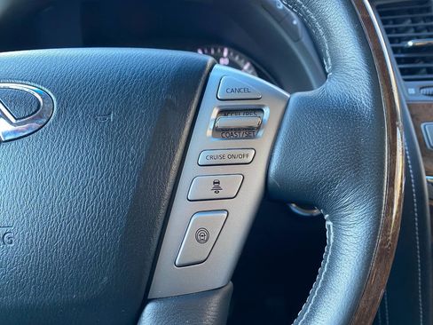 Used 2017 INFINITI QX80 4WD w/ Driver Assistance Package image 27