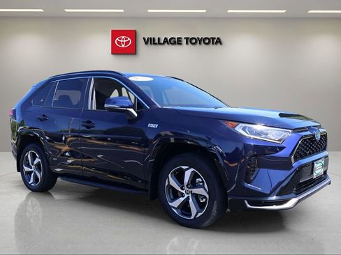 Certified 2021 Toyota RAV4 SE w/ Weather & Moonroof Package AWD/4WD image 7