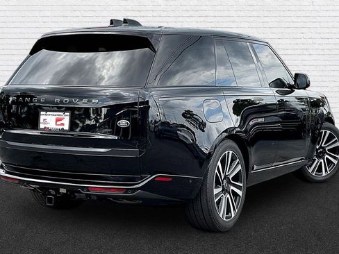 Used 2023 Land Rover Range Rover SE AWD/4WD image 6