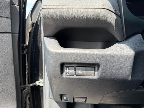 Used 2023 Toyota RAV4 AWD Hybrid image 17